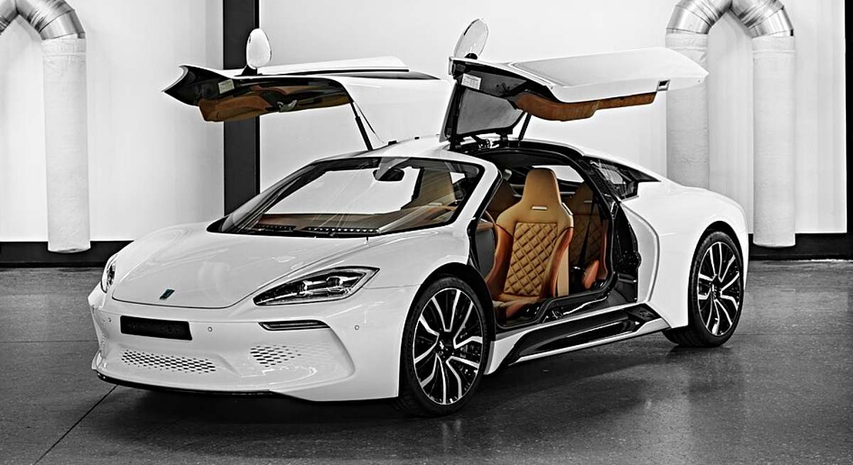 El modelo Isdera Commendatore GT