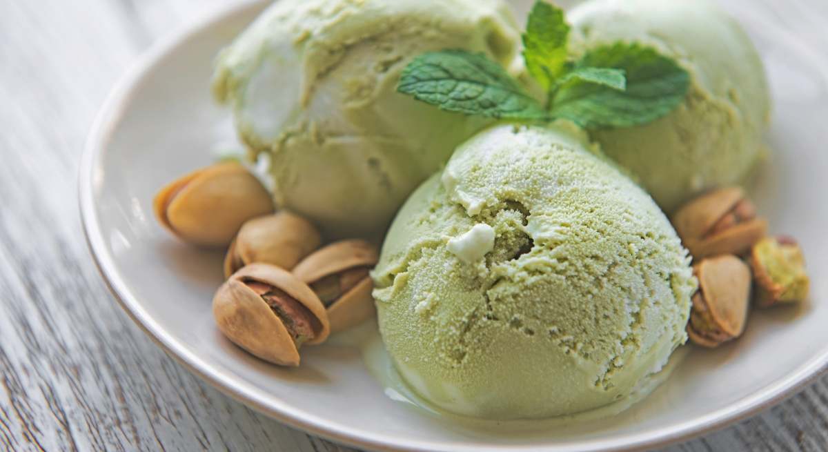 Helado de pistacho casero para un antojo.