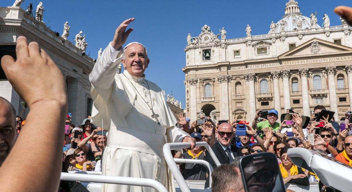 Así fue el encuentro del Papa Francisco I con la última niña española que lo visitó en el Vaticano