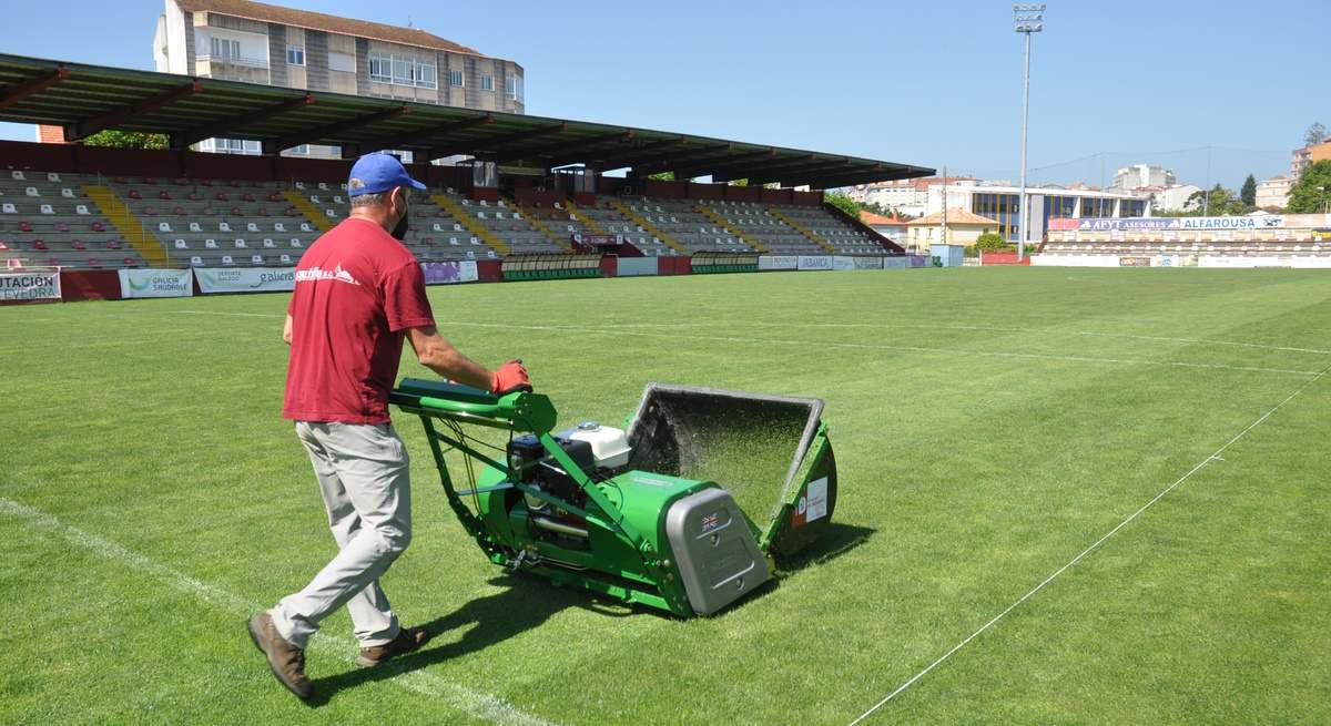 Campo deportivo, A Lomba, en Vilagarcía (Pontevedra).