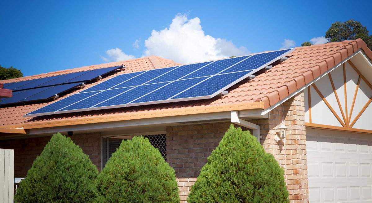 Imagen-Paneles-solares-Tejados-Gesternova.jpg