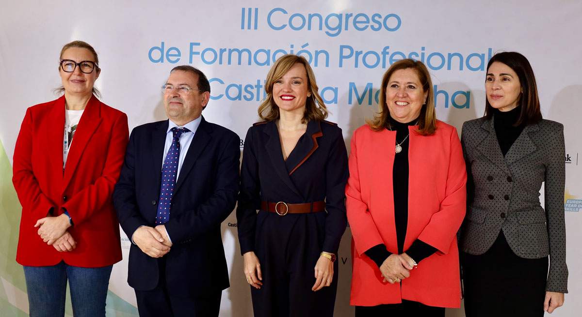 La-ministra-Pilar-Alegria-en-el-III-Congreso-de-Formacion-Personal-de-Castilla-La-Mancha-en-Puertollano.jpg