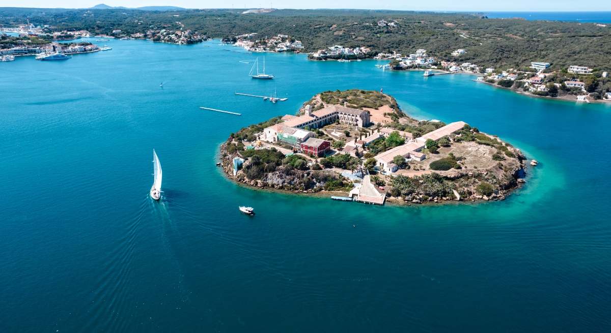 Isla-del-Rey-Menorca.jpg