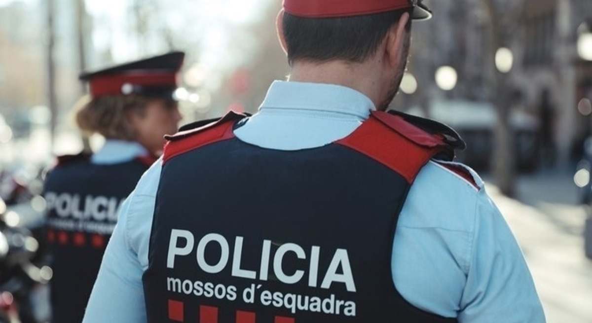 Imagen de archivo de dos agentes. / Foto: Mossos d'Esquadra.