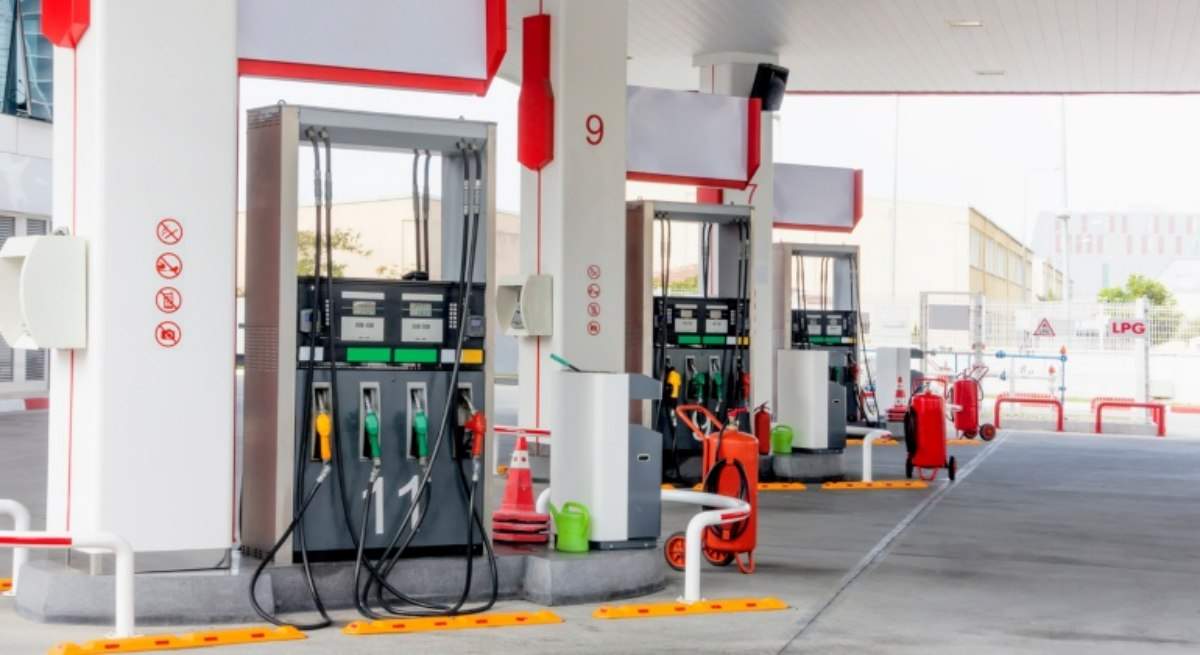 precio-gasolina-diesel-buscador-iStock-519170655.jpg