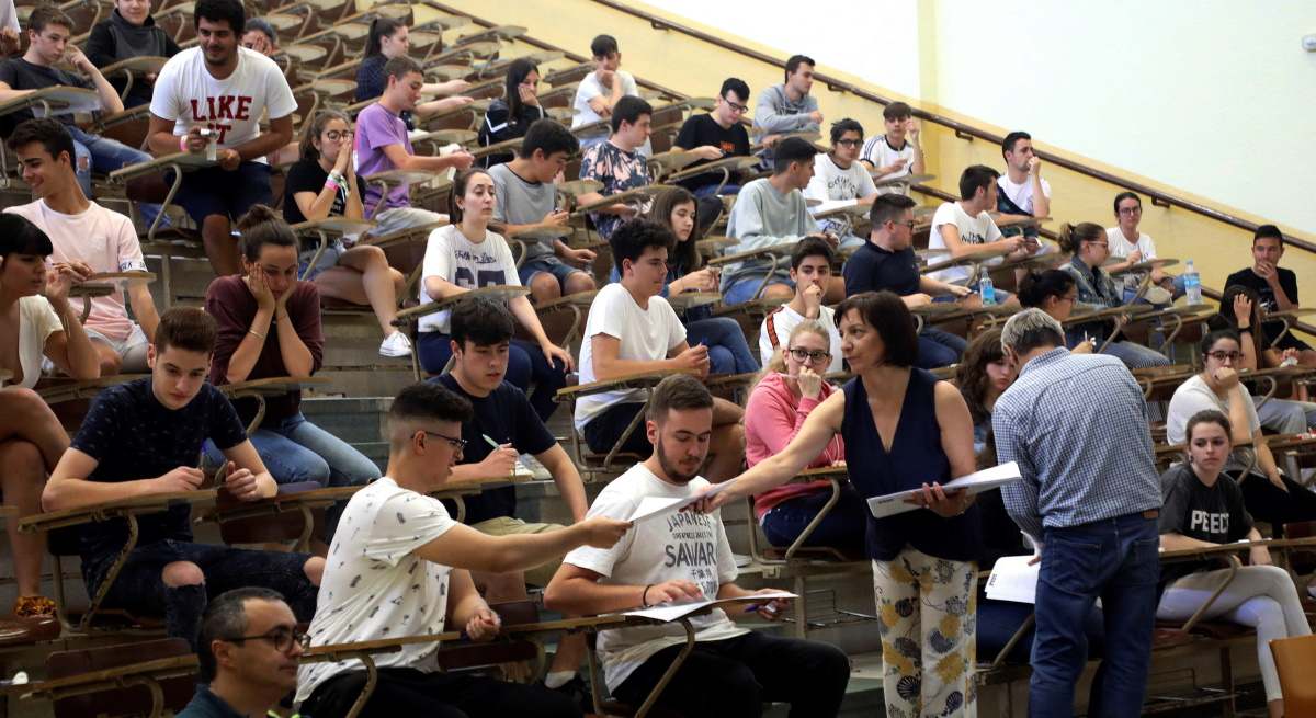 alumnos-ebau-efe.jpg