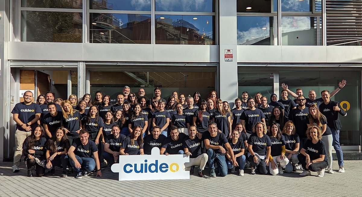 La plantilla de Cuideo. EE