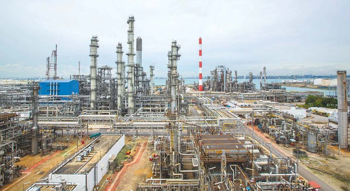 Refinería vendida por Shell en Singapur