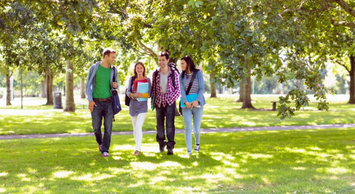 jovenesuniversitarios-2.jpg