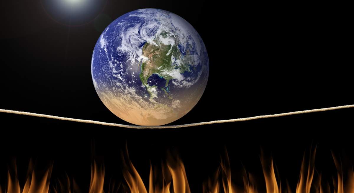 tierra-mundo-planeta-ardiendo-fuego-dreamstime.jpg