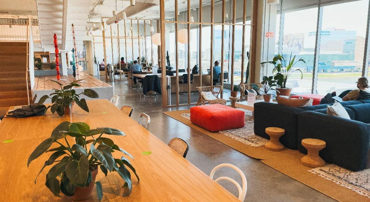 coworking-wework-oficinas-alamy.jpg