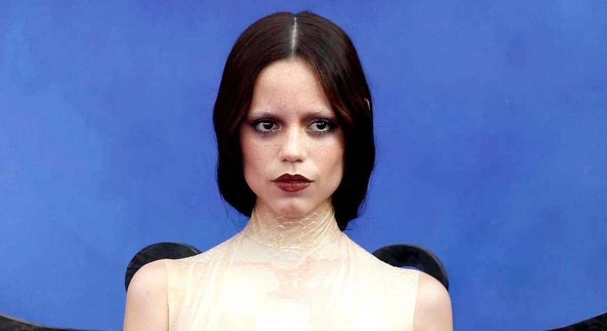 Jenna Ortega en la premier de Miércoles.