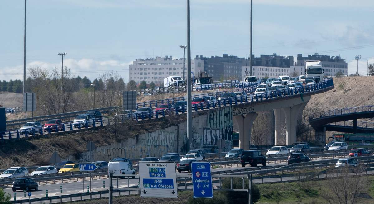 EuropaPress_5061744_atasco_autovia_a3_17_marzo_2023_madrid_espana_hoy_1500_horas_comienza-1.jpg