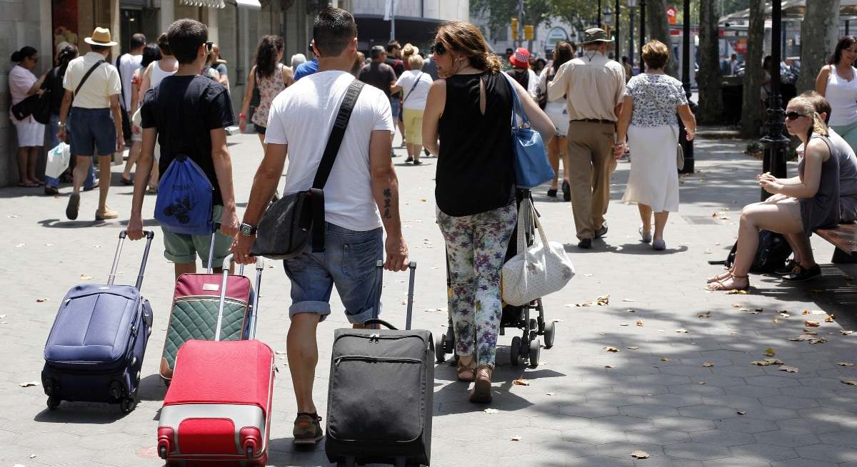 turistas-verano.jpg