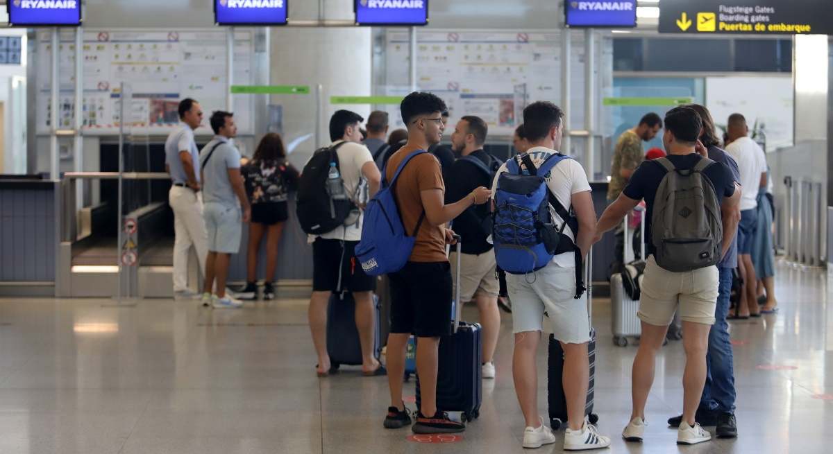 aeropuerto-turistas-viaje-verano-europapress-ep.jpg