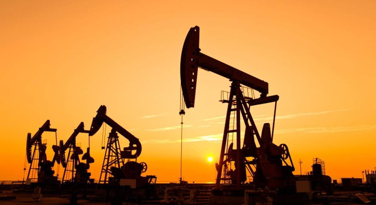 petrolera-contraluz-istock-1200x655.jpg
