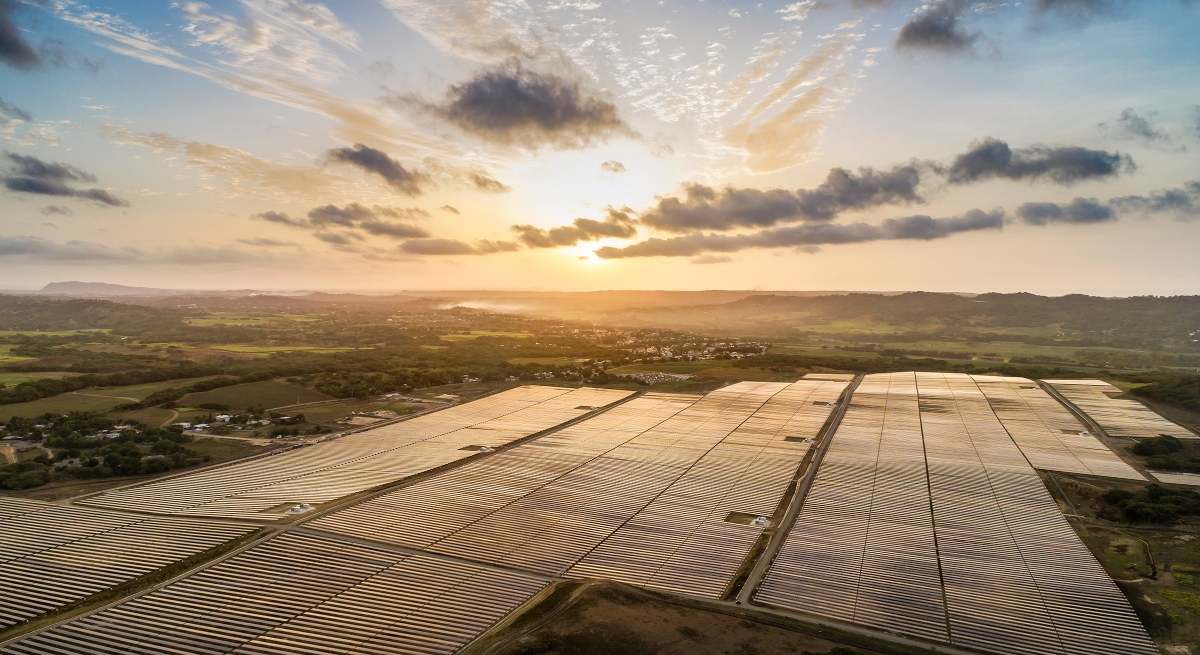 Parque solar Girasol (Rep. Dominicana).