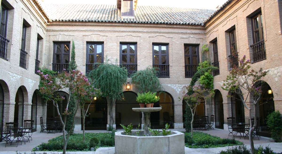 El patio de un parador
