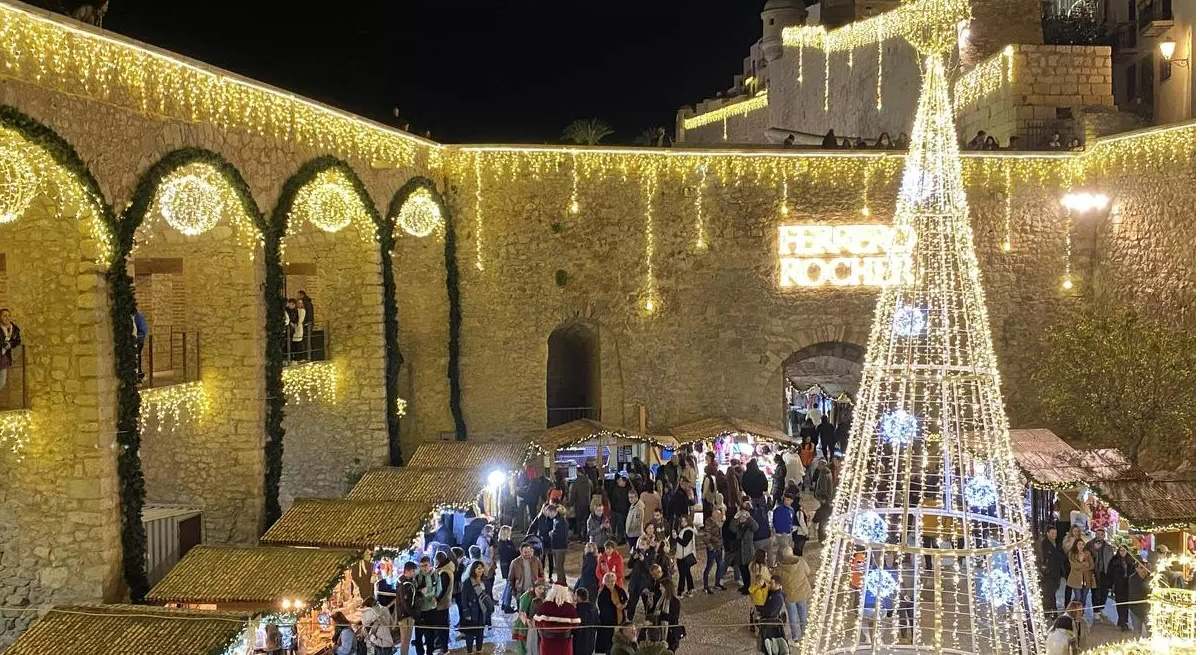 El alumbrado del municipio ourensano de Ribadavia.