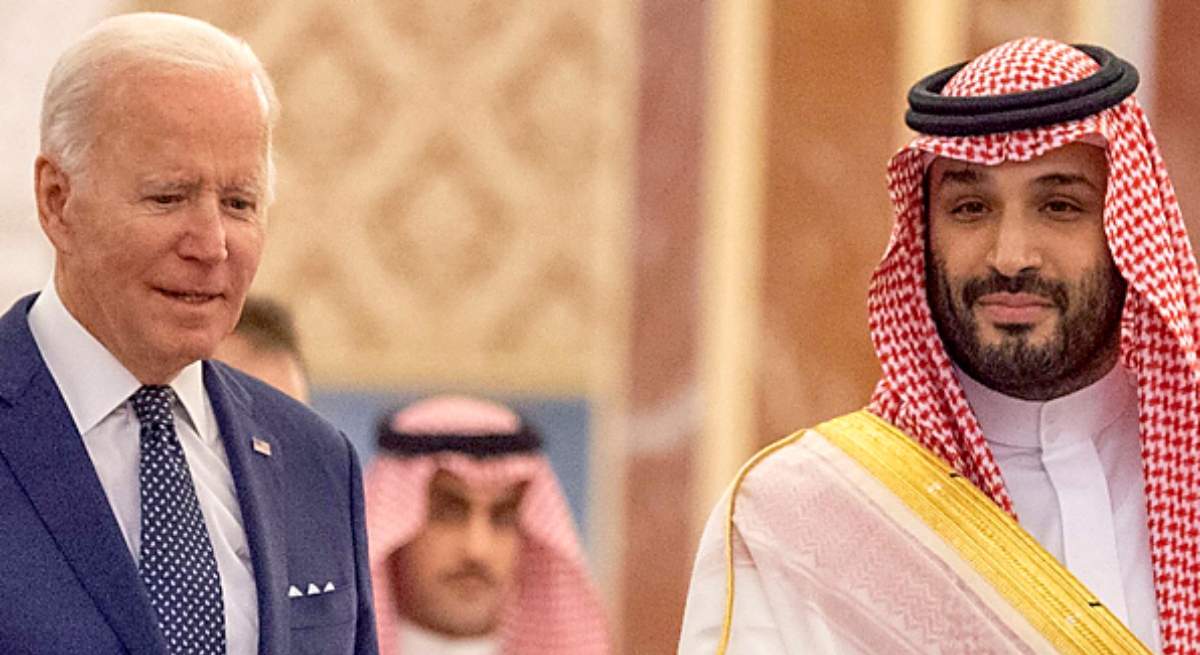 Imagen-EuropaPress_4577860_15_july_2022_saudi_arabia_jeddah_us_president_joe_biden_welcomed_by_saudi-1.jpg