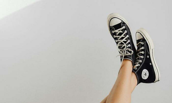 Las Converse no pasan de moda en ninguna epoca del ano consigue estas zapatillas con un 34 de descuento en Amazon