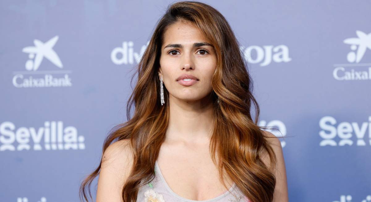 sara-1200.jpg