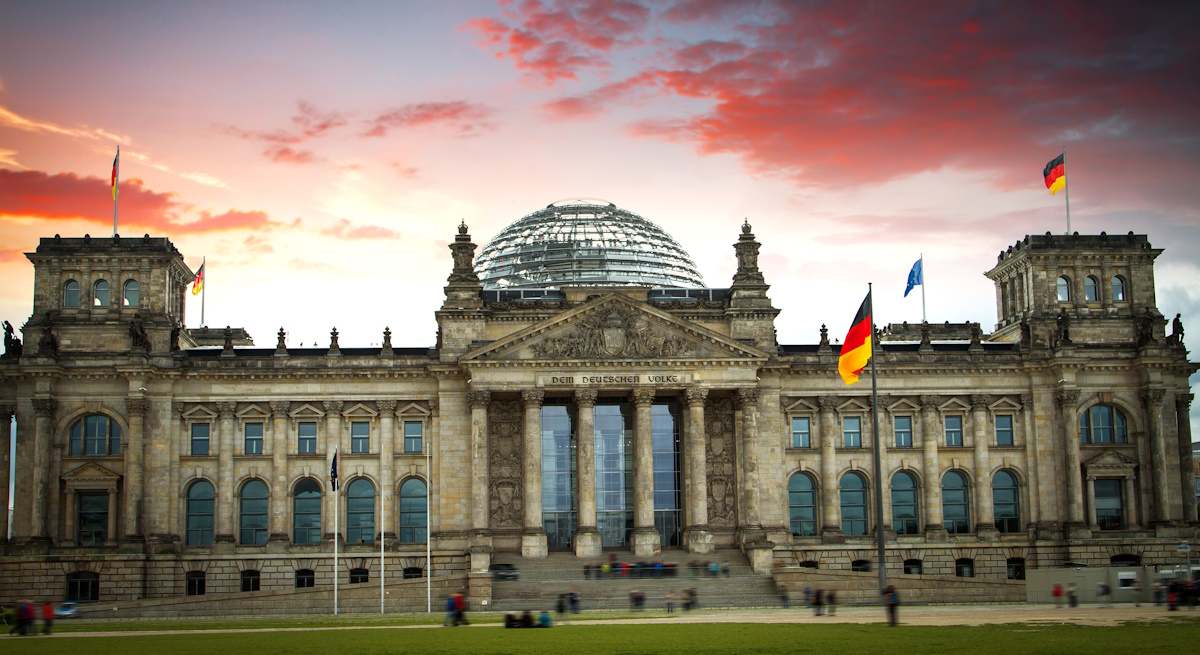 berlin-alemania-banderas-istock.jpg