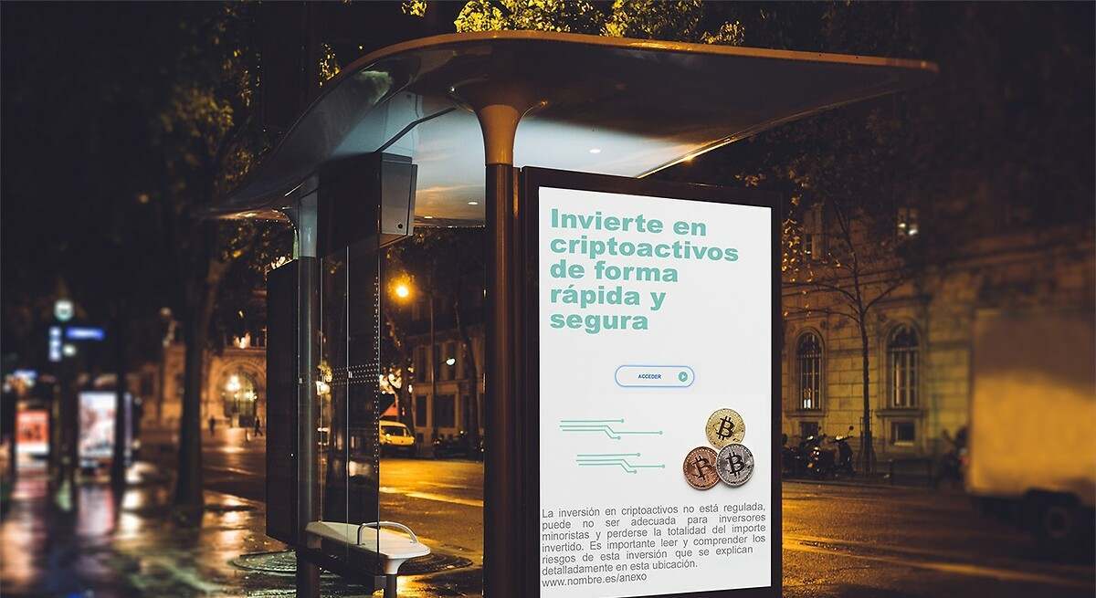 Ejemplo de la CNMV sobre un anuncio de criptoactivos en una marquesina.