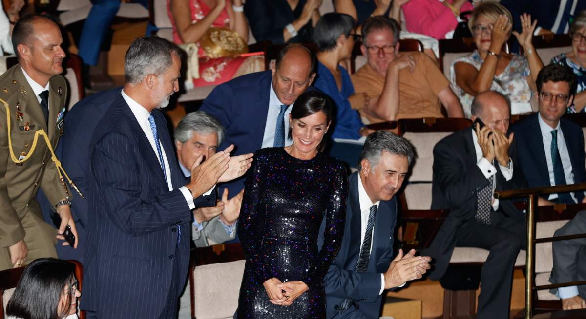 letizia-vestido-lentejuelas-1200.jpg