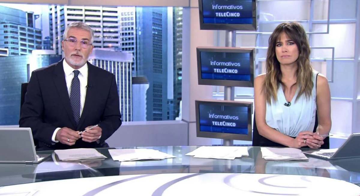 David Cantero e Isabel Jiménez en Informativos Telecinco