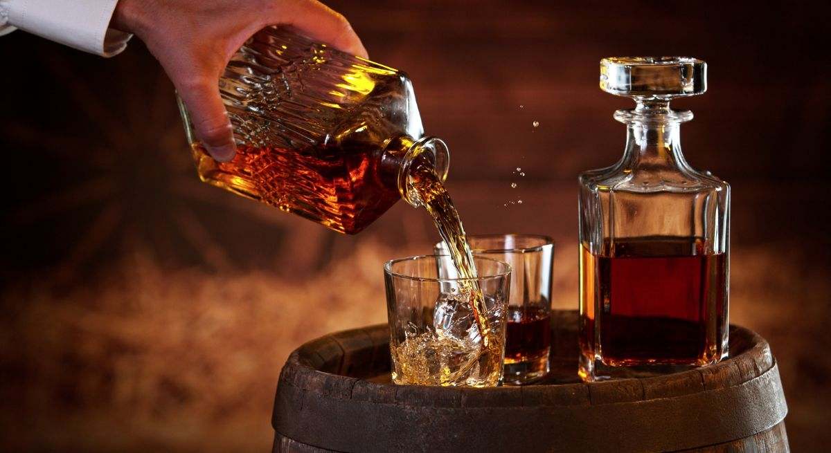 Botella de whisky