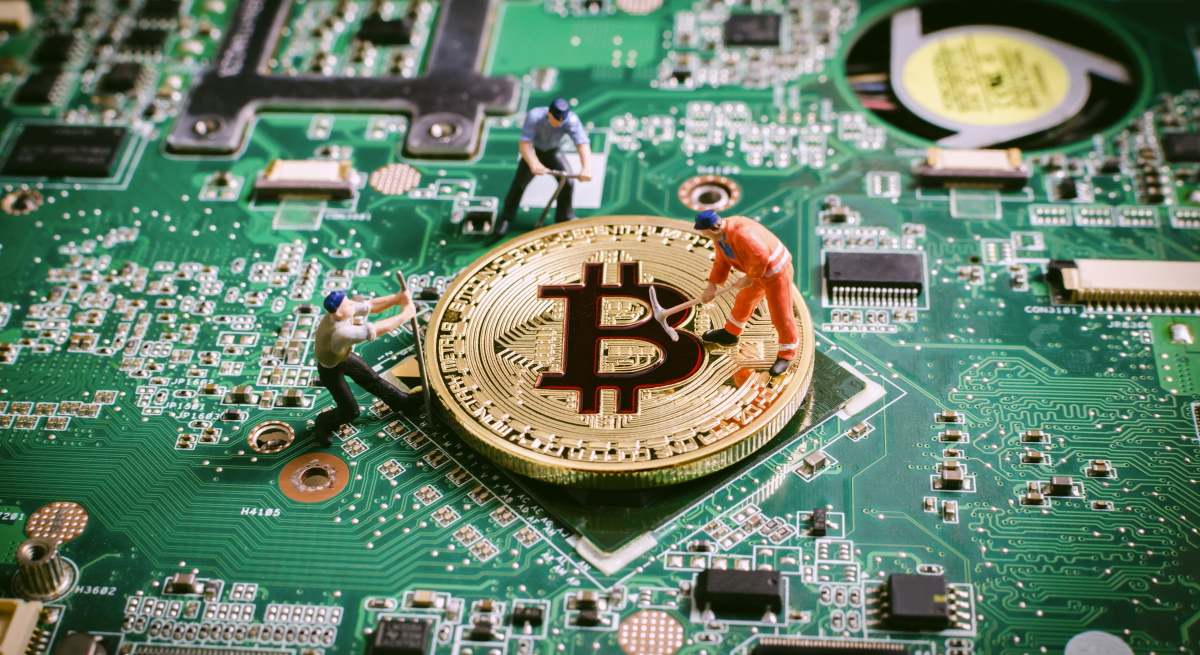 bitcoin-mineria-dreamstime-1200x655.jpg