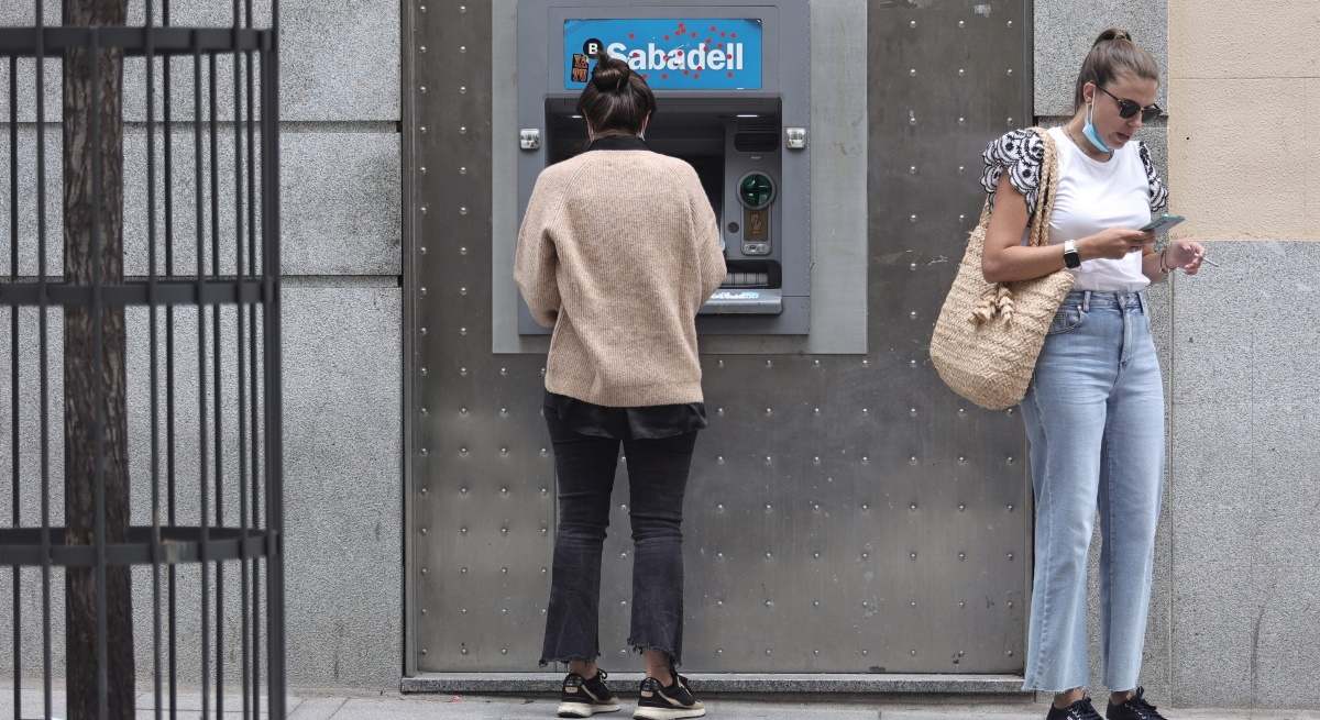 cajero-banco-dinero-europapress-ep.jpg