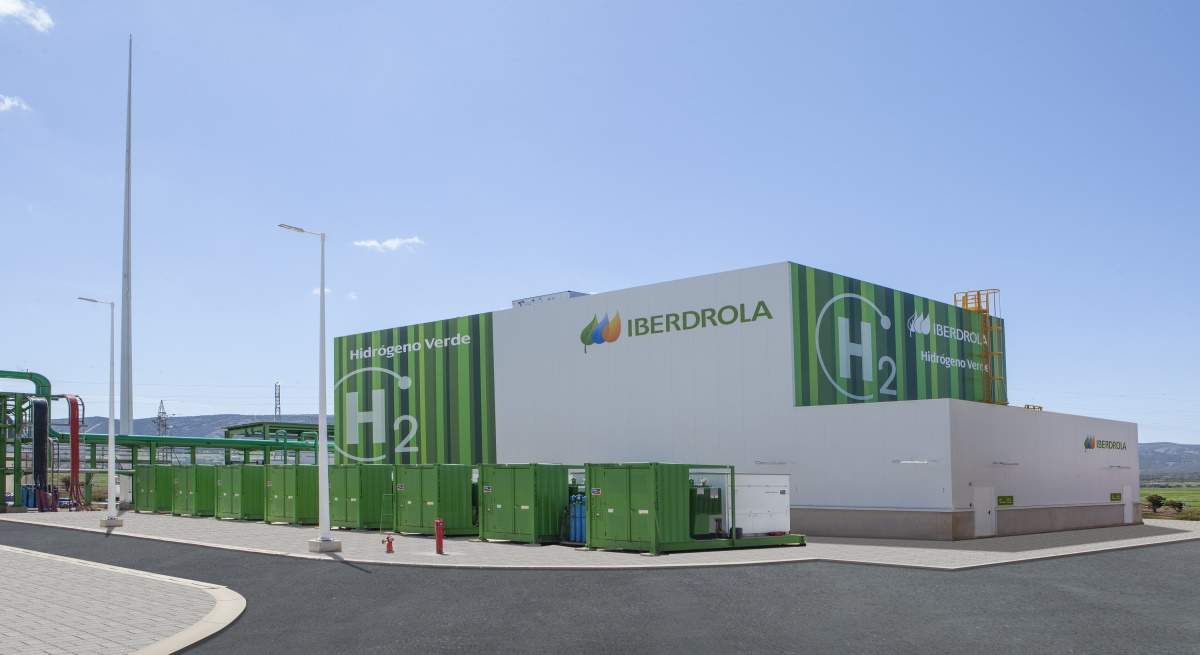 Planta-de-Iberdrola-en-Puertollano-electrolizador.jpg