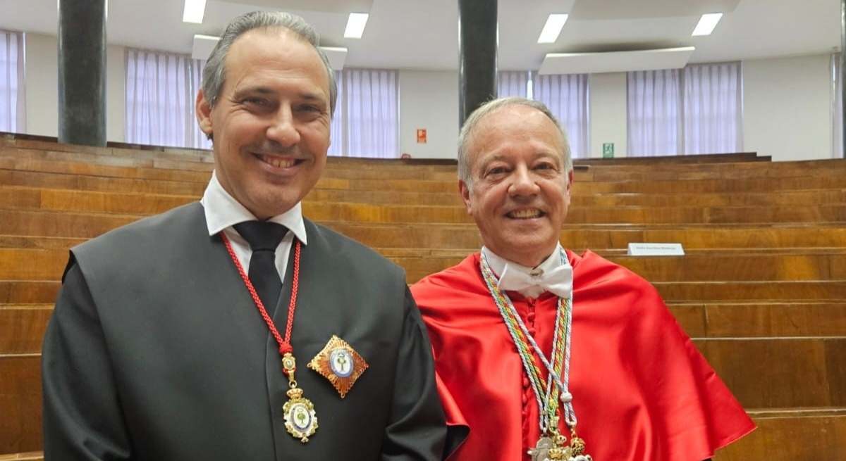 El decano del ICAM, Eugenio Ribón (i.), y Ricardo Alonso, nuevo director de la futura universidad