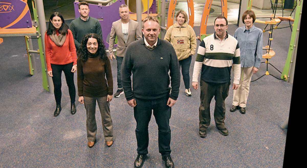 Eneko Lekue con su equipo en la campaña electoral de 2023.