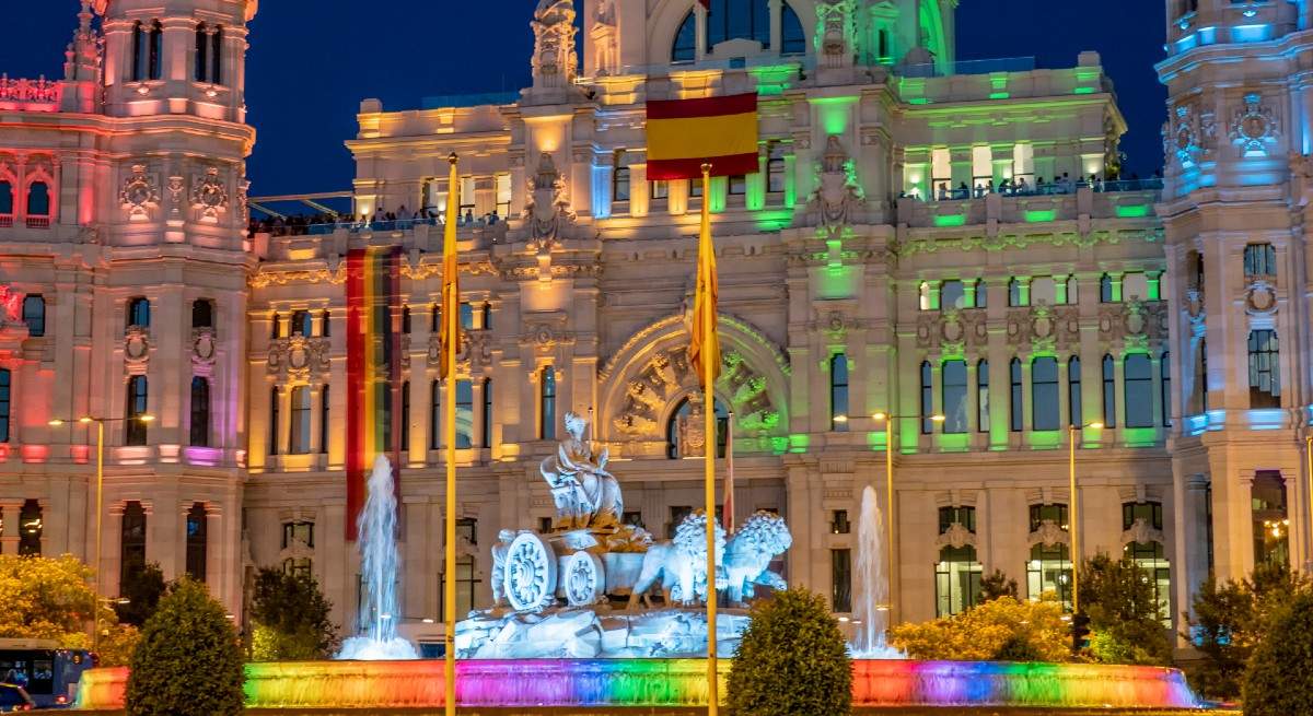 cibeles-madrid-iluminada-istock.jpg