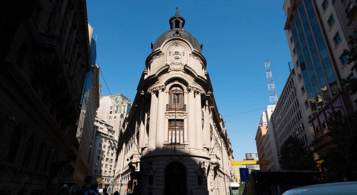 bolsa-chile-alamy.jpg