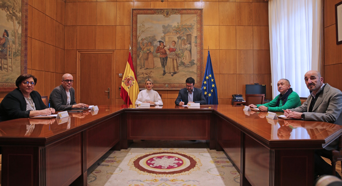 Diaz-Alvarez-Sordo-reunion-SMI.jpg