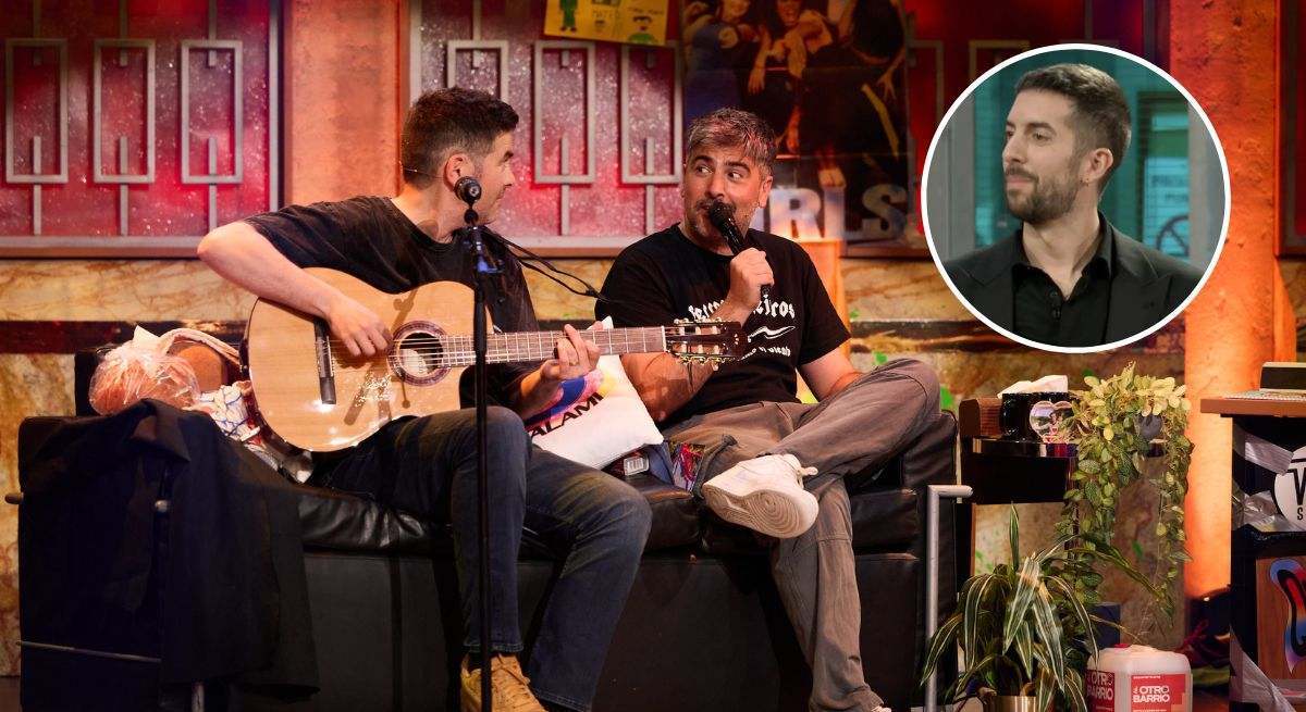 Estopa cantando en La Revuelta