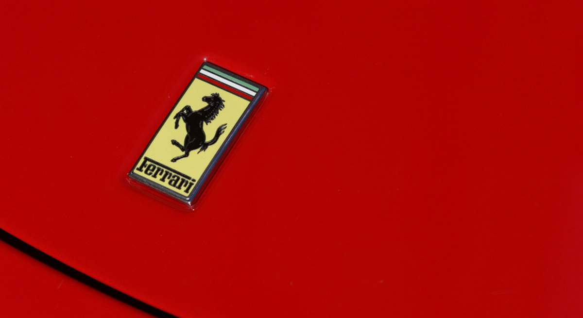 ferrari-dreamstime-1200.jpg