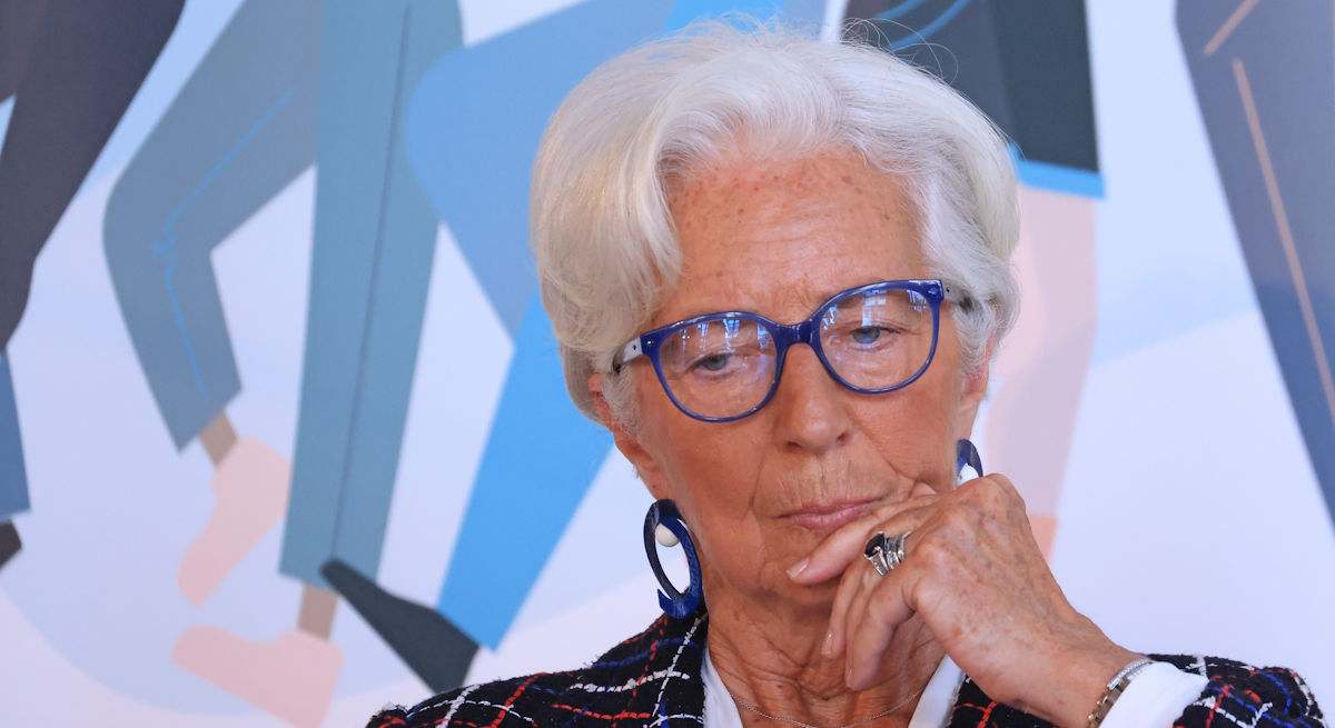lagarde-pensativa-bbg