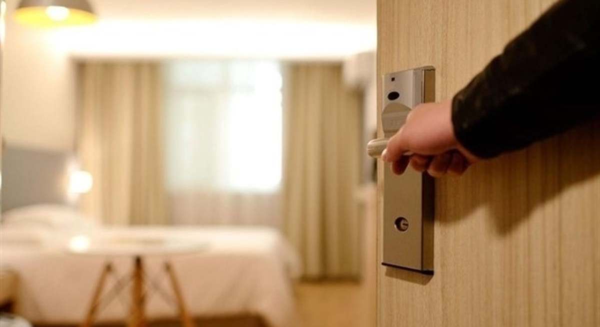 Una habitación de hotel / EP