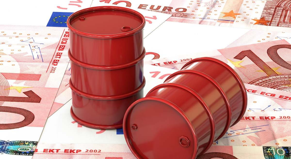 Ptroleo_euros_istock.jpg