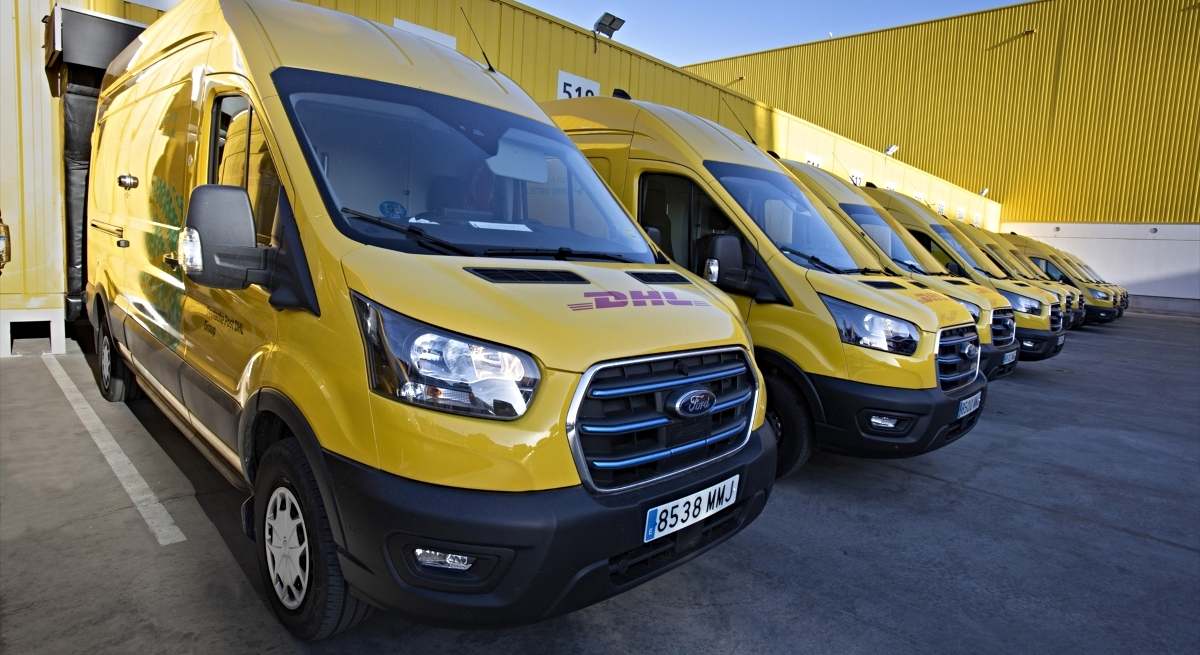 Furgonetas de reparto de DHL / EP