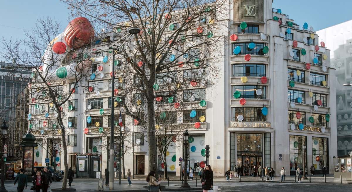 luois-vuitton-tienda-paris-bbg.jpg
