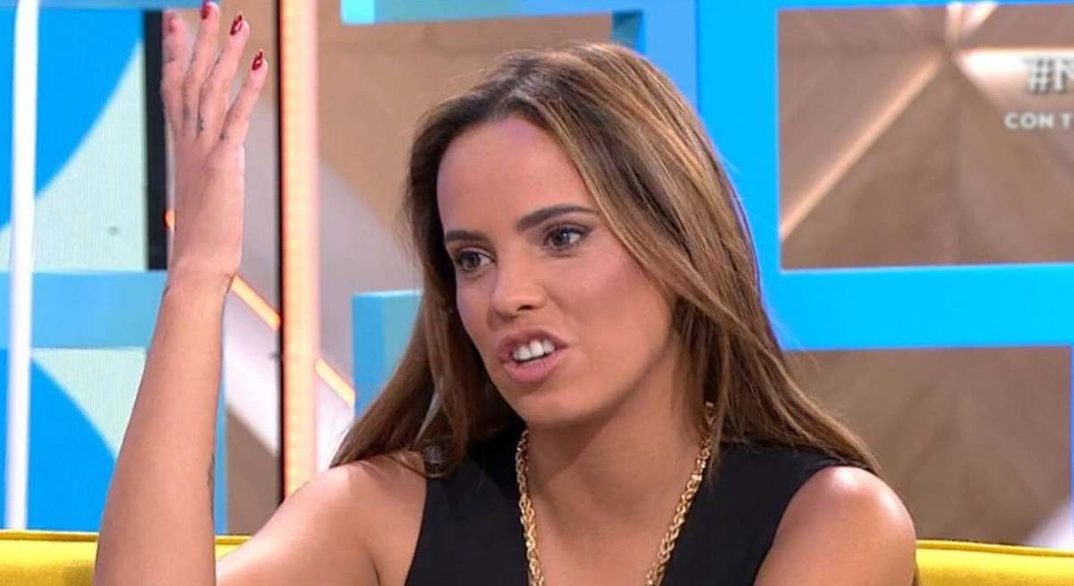 Gloria Camila Espejo Público 