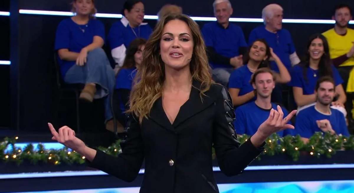 lara-alvarez.jpg