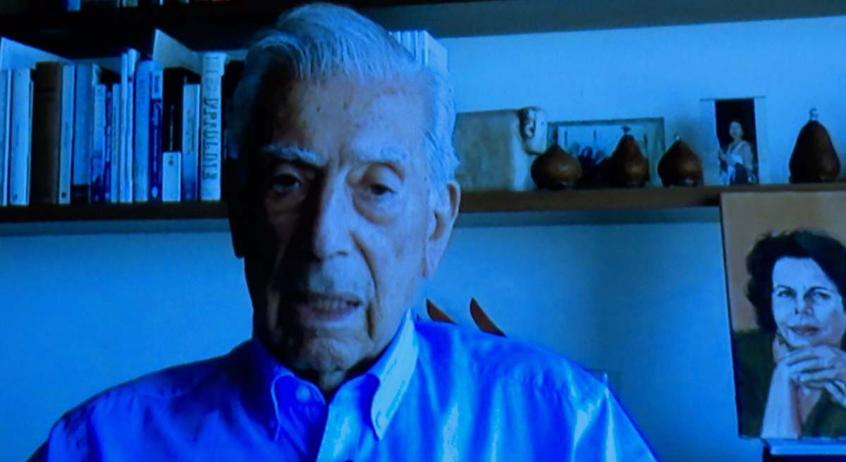 Vargas Llosa reaparece 
