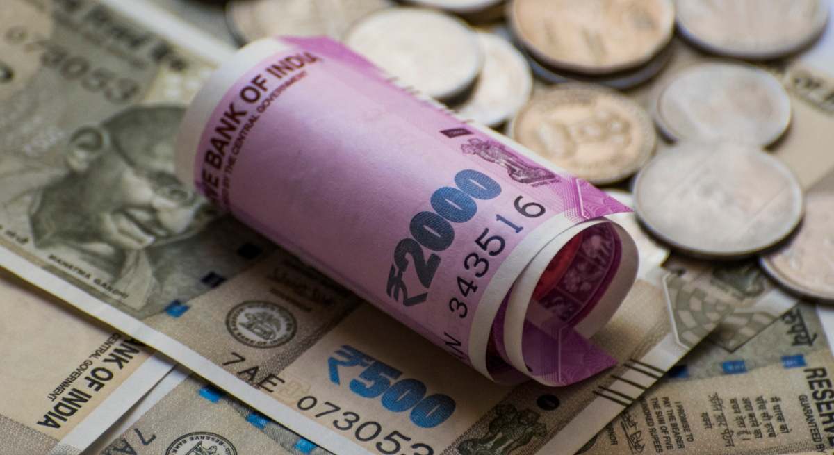 rupias-billetes-monedas-banco-india-istock.jpg